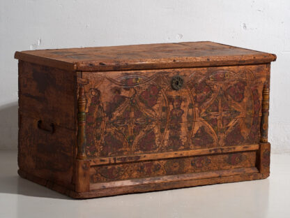 Antique wooden trunk with floral motifs (c.1920) #13