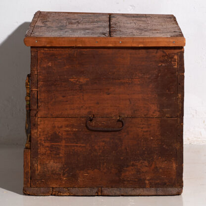 Antique wooden trunk with floral motifs (c.1920) #13