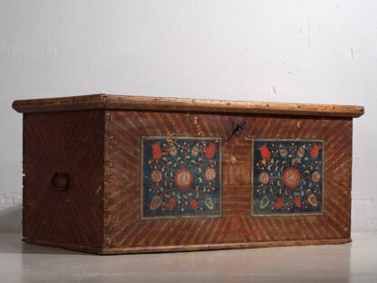 Antique storage trunk with floral motifs (c.1865) #14