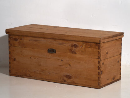 Ancienne table basse coffre (c.1920) #22