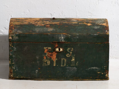 Small antique green antique chest (c.1920)