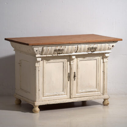 Antique cream white dresser (c.1920)