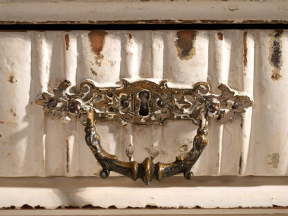 Antique cream white dresser (c.1920)