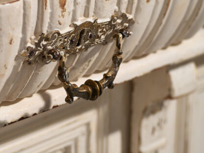 Antique cream white dresser (c.1920)