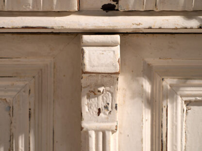 Antique cream white dresser (c.1920)