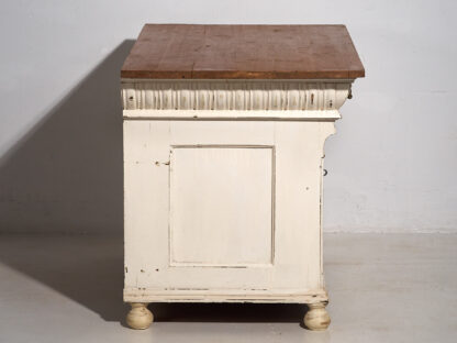 Ancienne commode blanc-crème (vers 1920)