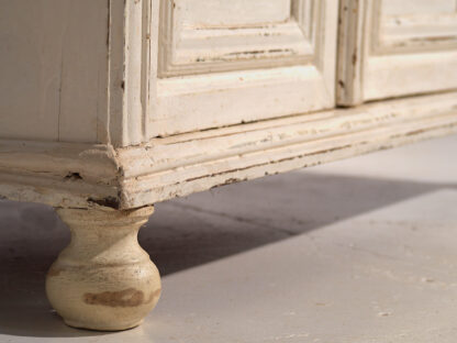 Antique cream white dresser (c.1920)