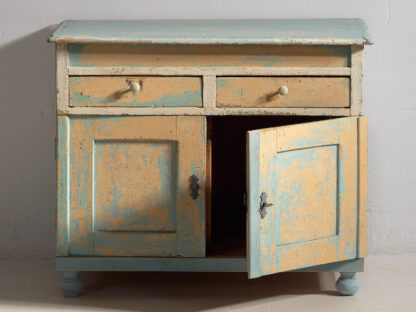 Ancienne commode de chambre à coucher dans les tons bleu ciel (c.1920) #7