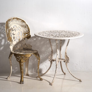 Ancienne table et chaises d'extérieur (c.1930). Ensemble de 2 pièces