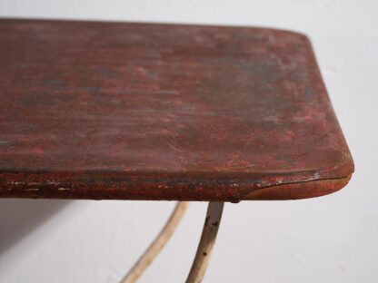 Ancienne table d'extérieur rouge (c.1920) #23