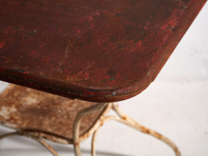 Ancienne table d'extérieur rouge (c.1920) #23