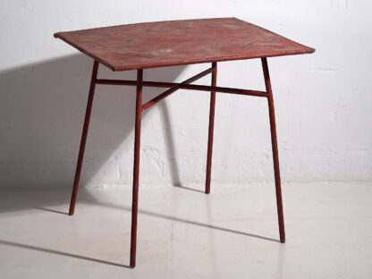 Ancienne table d'extérieur rouge (c.1930) #13