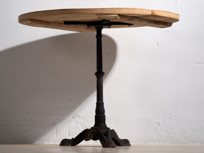 Ancienne table ronde de jardin (c.1920) #1