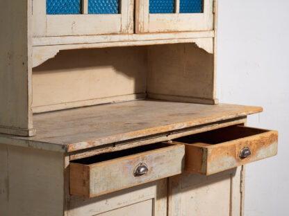 Ancienne armoire de cuisine blanche (c.1920)