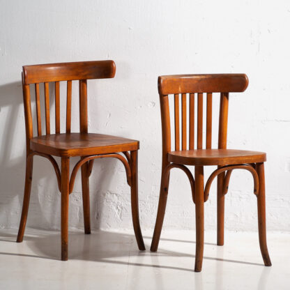 Anciennes chaises de bistro Thonet (c.1900).
Ensemble de 2 pièces #14