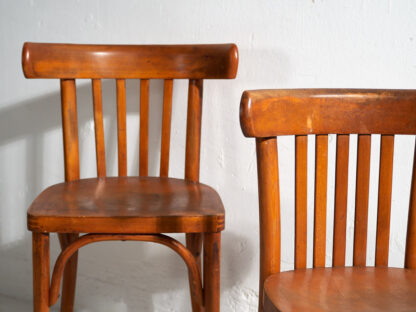 Anciennes chaises de bistro Thonet (c.1900).
Ensemble de 2 pièces #14