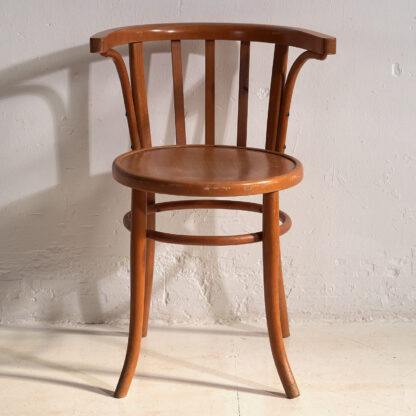 Thonet chairs with armrests (c.1900).
Set of 4 pieces #26