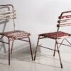 Sillas de terraza antiguas de color rojo y blanco (c.1930). Conjunto de 4 piezas