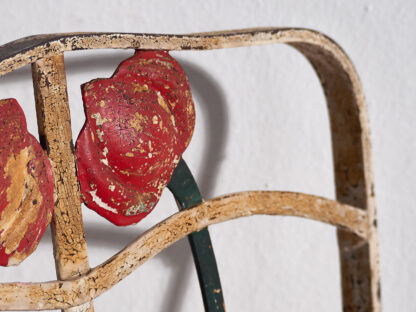 Sillas plegables antiguas para jardín con motivos florales (c.1930). Conjunto de 4 piezas