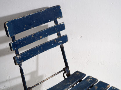 Folding antique garden chairs in navy blue (c.1920).
Set of 2 pieces #34