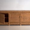 Aparador de madera antiguo de tres puertas (c.1920)
