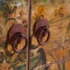 Aparador de entrada antiguo de madera de tonos azules y amarillos (c.1920)