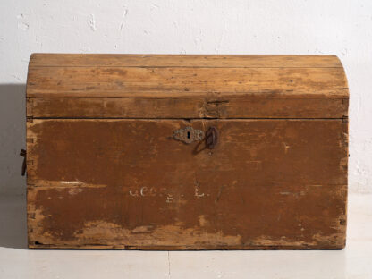 Antique brown patina antique chest (c.1920) #49