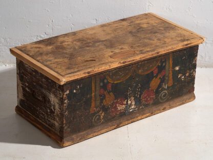 Antique small trunk with floral motifs (c.1920) #73