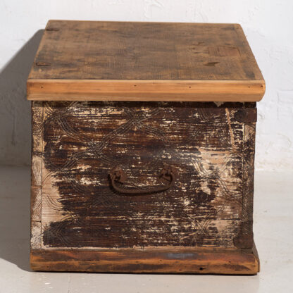 Antique small trunk with floral motifs (c.1920) #73