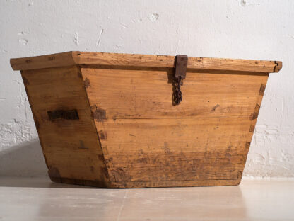 Antique storage trunk in natural brown (c.1920) #76