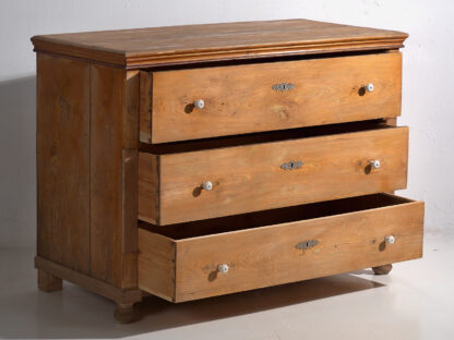 Antique bedroom chest of drawers (c.1920) #121