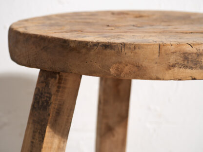 Ancien tabouret en bois massif (c.1920)