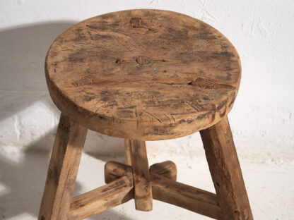 Ancien tabouret en bois massif (c.1920)