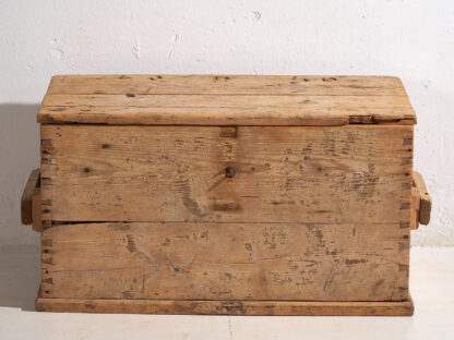 Antique antique washed wood coffee table trunk (c.1920) #8