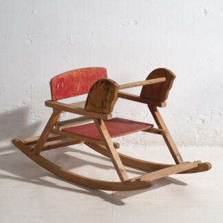 Ancienne chaise d'enfant en bois (vers 1920)