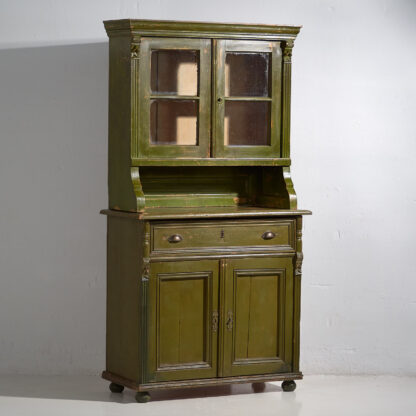 Commode avec étagères vert olive anciennes (vers 1920)