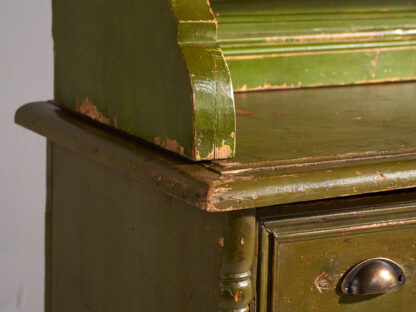 Commode avec étagères vert olive anciennes (vers 1920)