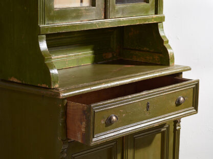 Commode avec étagères vert olive anciennes (vers 1920)