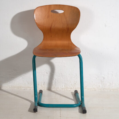 Chaises d'école vintage bleu turquoise (c.1950). Ensemble de 4 pièces