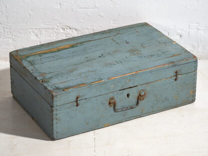 Ancien coffret en bois patiné bleu clair (c.1920) #61