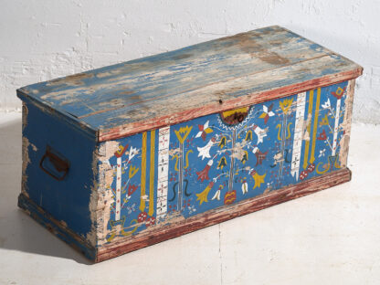 Antique blue antique wooden trunk with floral details (c.1920)