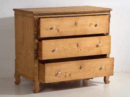 Antique country style chest of drawers (c.1920) #104