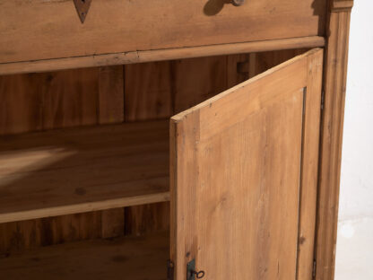 Antique bedroom chest of drawers (c.1920) #105