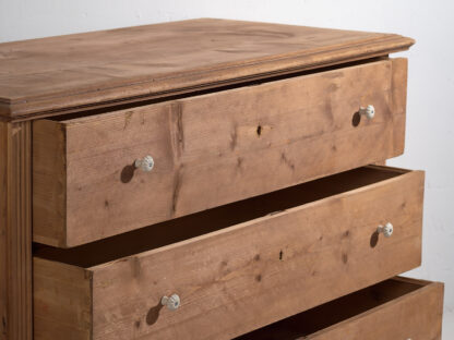 Antique rustic chest of drawers with porcelain knobs (c.1920) #108