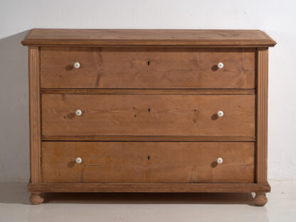 Antique rustic chest of drawers with porcelain knobs (c.1920) #108