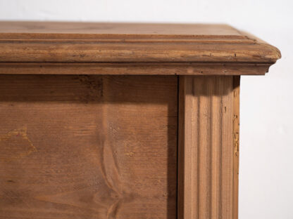 Antique rustic chest of drawers with porcelain knobs (c.1920) #108