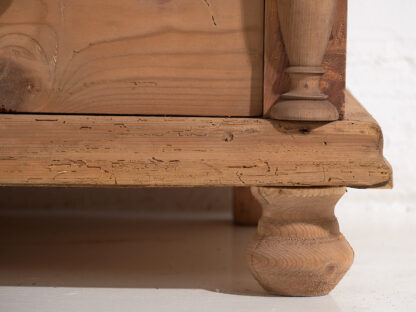 Antique rustic chest of drawers (c.1920) #115