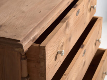 Antique rustic chest of drawers (c.1920) #115