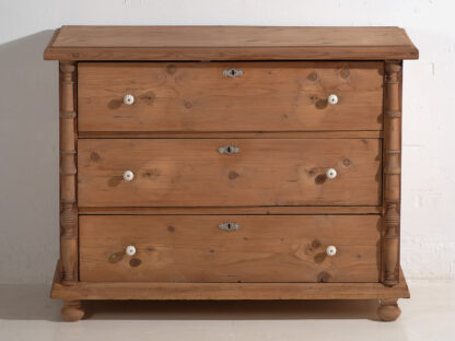 Antique rustic chest of drawers (c.1920) #115