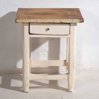 Antique white bedside tables (c.1920). Set of 2 pieces